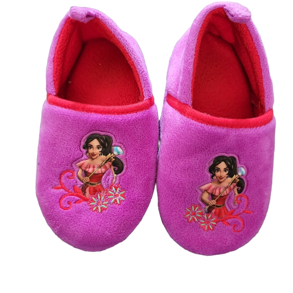 Elena of Avalor Slippers Sz. 9/10